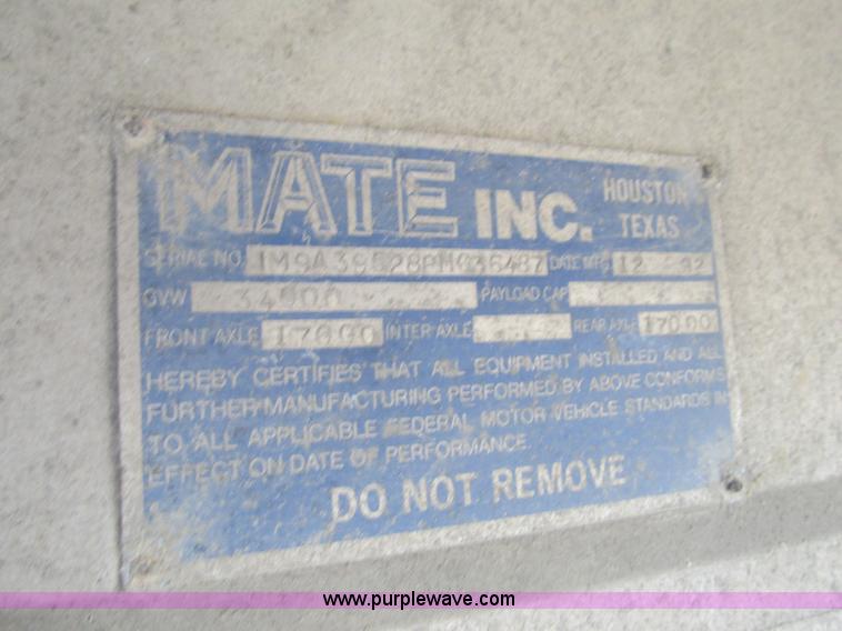 image for item K5202 1993 Mate end dump trailer