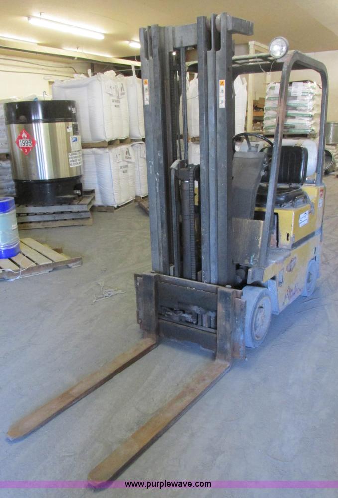 image for item K5203 Caterpillar T30D forklift