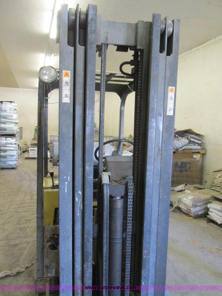 image for item K5203 Caterpillar T30D forklift