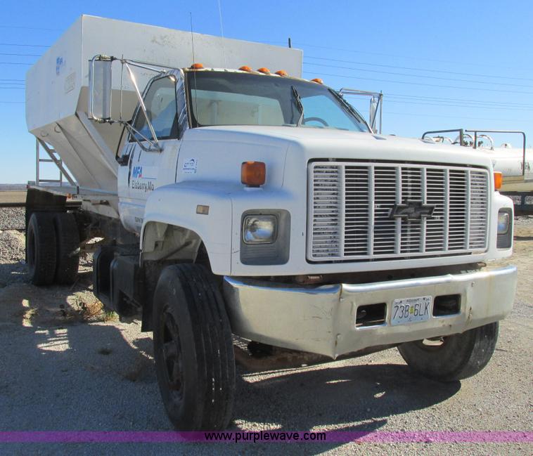 image for item K5204 1991 Chevrolet Kodiak seed tender truck