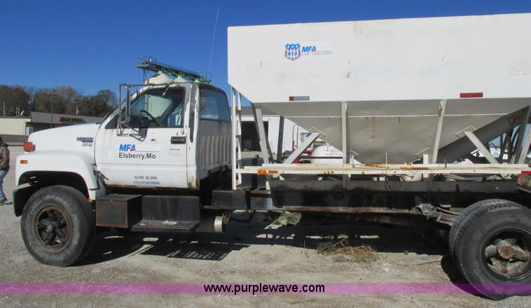 image for item K5204 1991 Chevrolet Kodiak seed tender truck