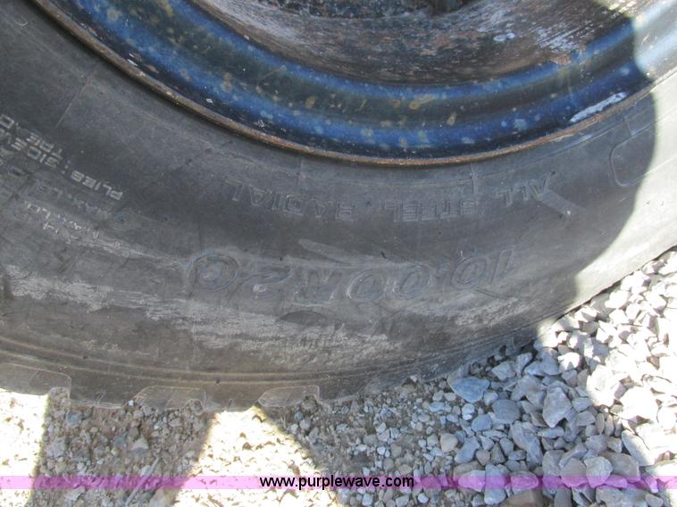 image for item K5204 1991 Chevrolet Kodiak seed tender truck