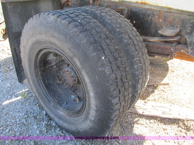 image for item K5204 1991 Chevrolet Kodiak seed tender truck