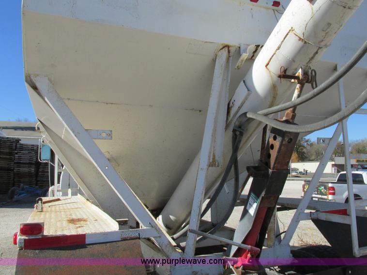 image for item K5204 1991 Chevrolet Kodiak seed tender truck