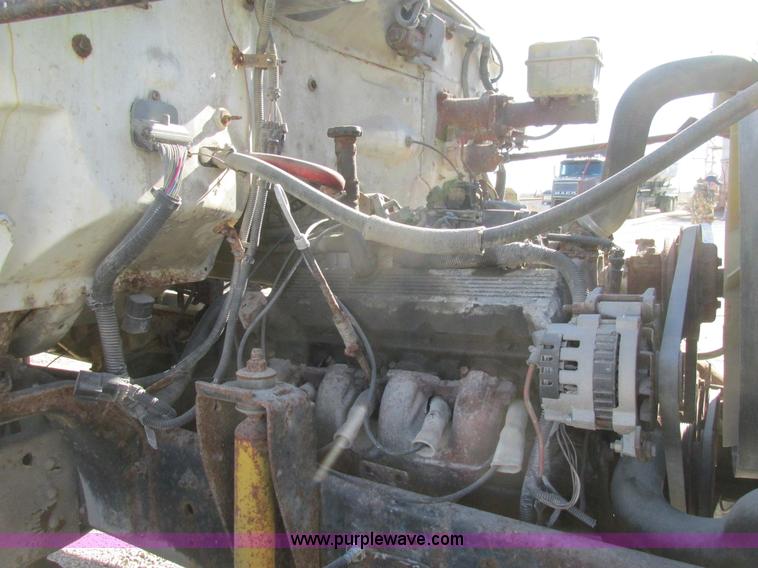 image for item K5204 1991 Chevrolet Kodiak seed tender truck