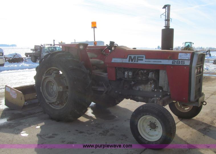image for item L1843 1977 Massey-Ferguson 285 tractor