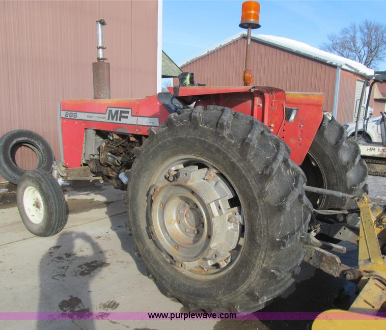 image for item L1843 1977 Massey-Ferguson 285 tractor