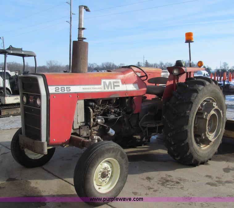 image for item L1843 1977 Massey-Ferguson 285 tractor