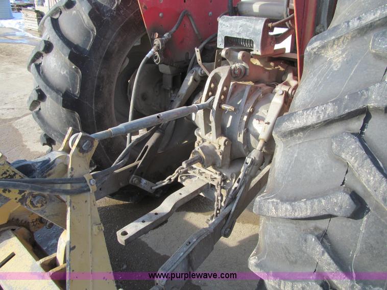 image for item L1843 1977 Massey-Ferguson 285 tractor