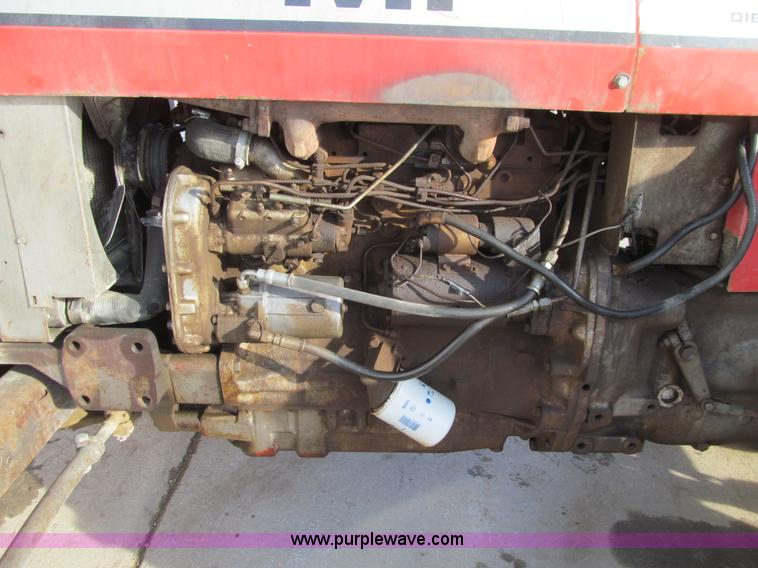 image for item L1843 1977 Massey-Ferguson 285 tractor