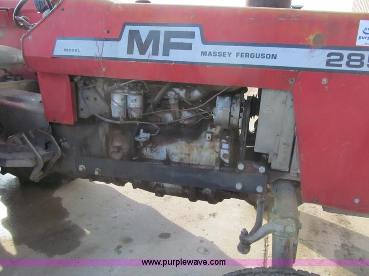 image for item L1843 1977 Massey-Ferguson 285 tractor