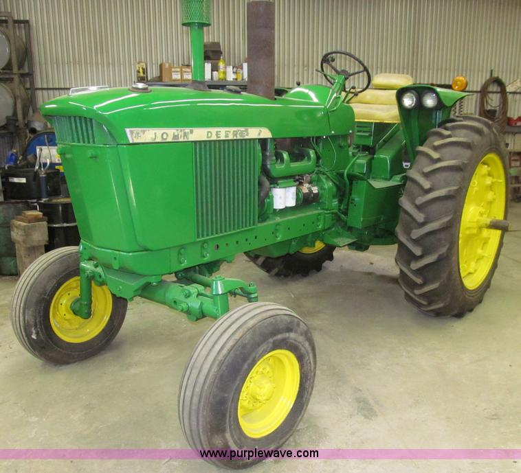 image for item L1848 1968 John Deere 3020 tractor