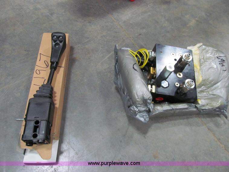 image for item L1967 Massey-Ferguson DL280 loader assembly