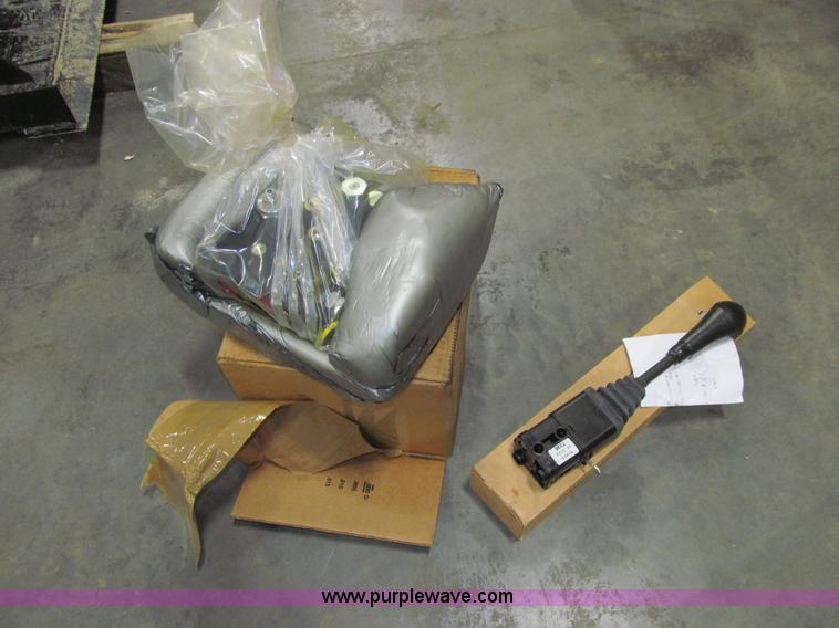 image for item L1970 Massey-Ferguson L210 loader assembly