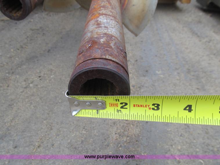 image for item L1973 (5) auger and housing