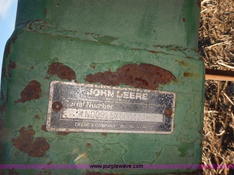 image for item L3588 John Deere 915 V ripper