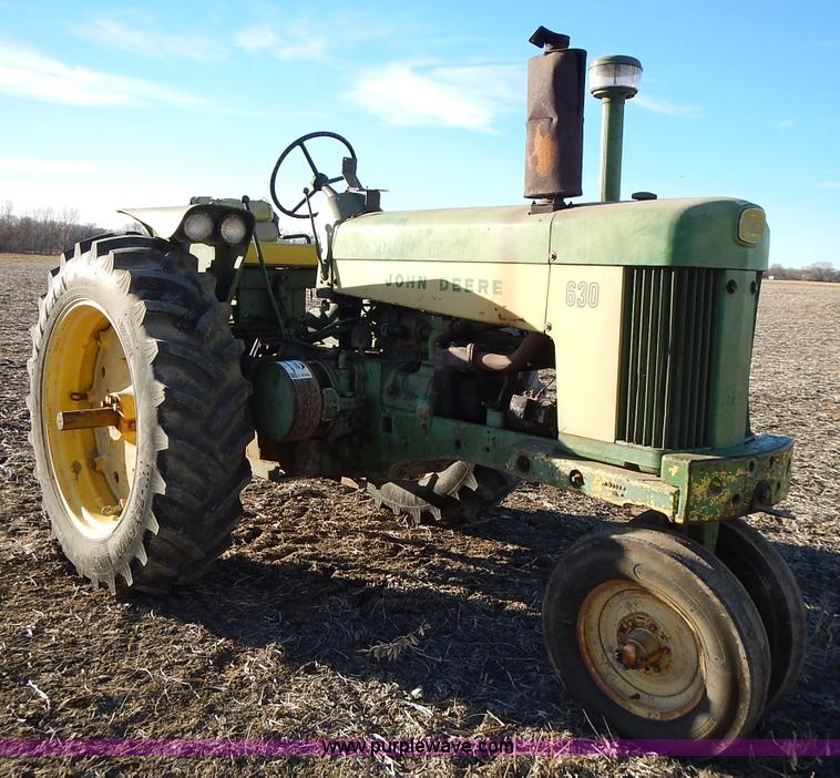 image for item L3589 John Deere 630 tractor
