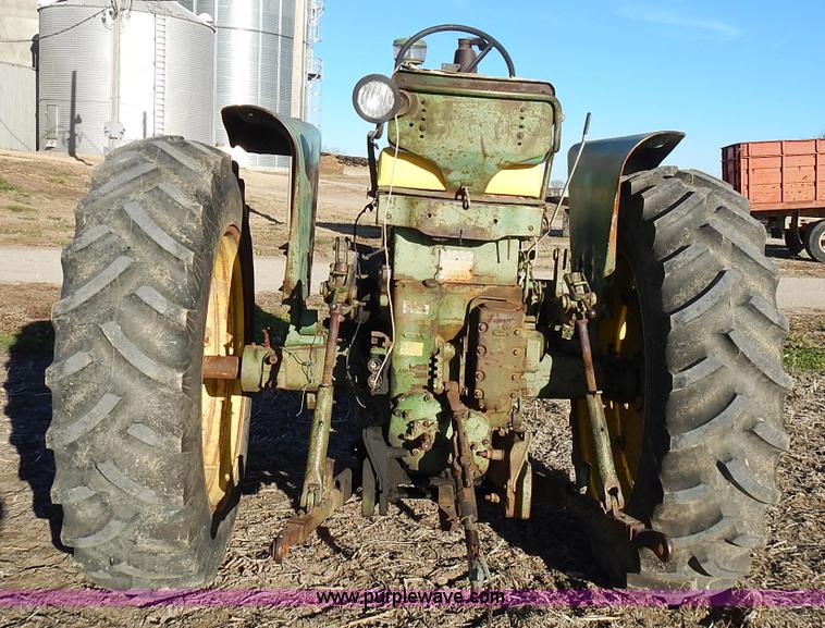 image for item L3589 John Deere 630 tractor