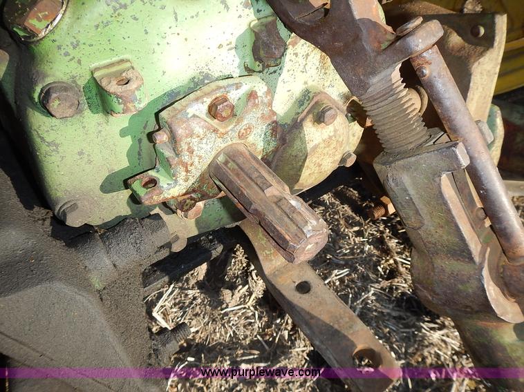 image for item L3589 John Deere 630 tractor