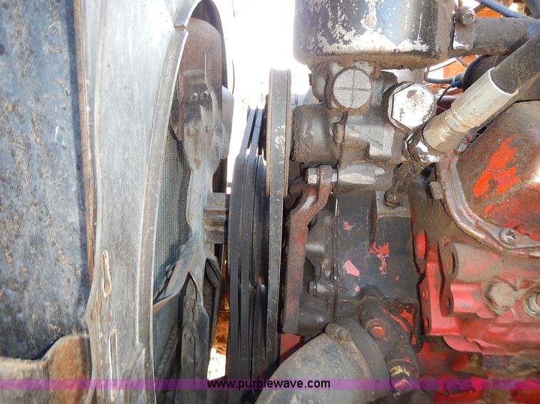 image for item L3590 1978 International Loadstar 1700 grain truck