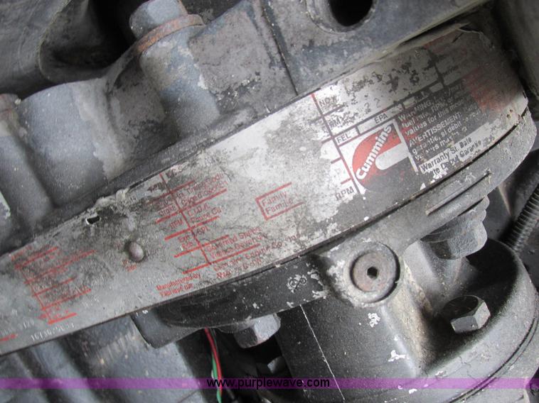 image for item L4128 1992 International 9400 grain truck