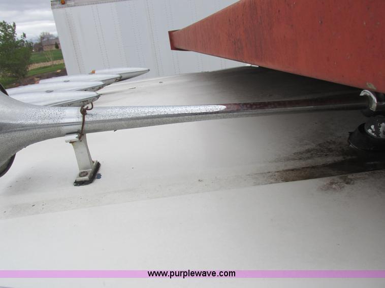 image for item L4128 1992 International 9400 grain truck