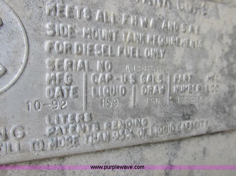 image for item L4130 1993 International 9400 grain truck