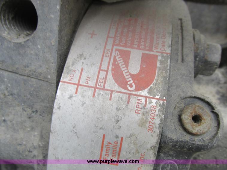 image for item L4130 1993 International 9400 grain truck