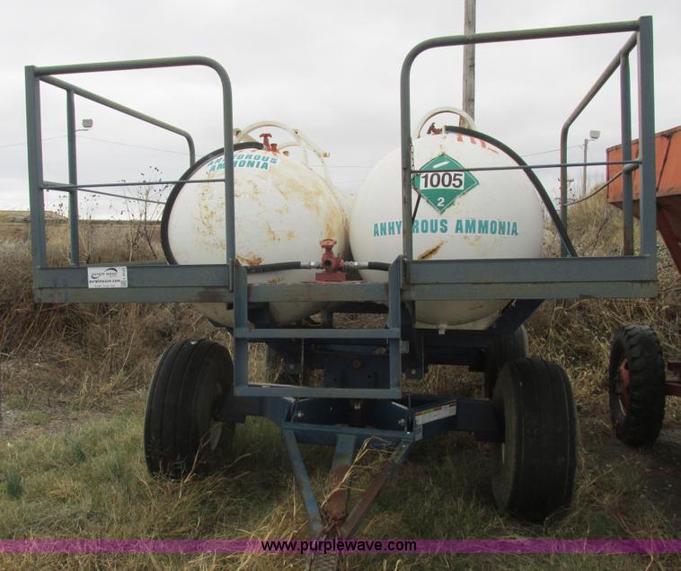 image for item L4133 Duo Lift anhydrous ammonia nurse tank