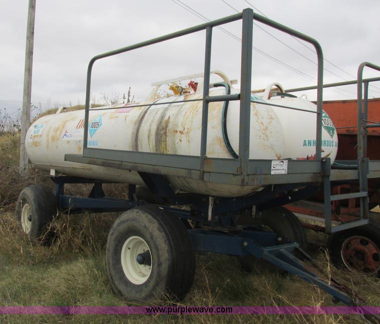 image for item L4133 Duo Lift anhydrous ammonia nurse tank