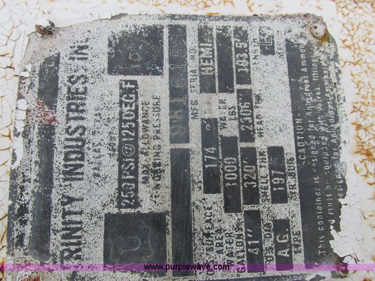 image for item L4133 Duo Lift anhydrous ammonia nurse tank