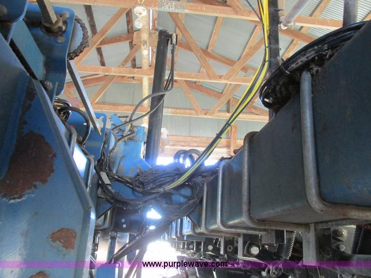 image for item L4143 Kinze 2500 planter