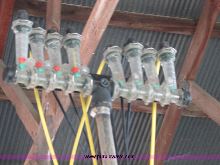 image for item L4143 Kinze 2500 planter