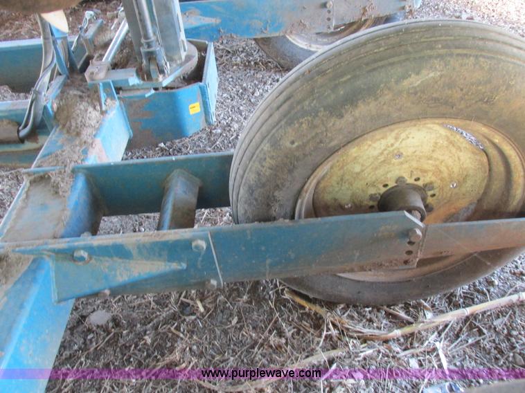 image for item L4143 Kinze 2500 planter