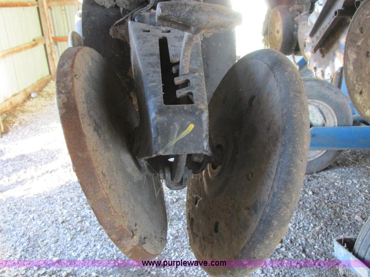 image for item L4143 Kinze 2500 planter
