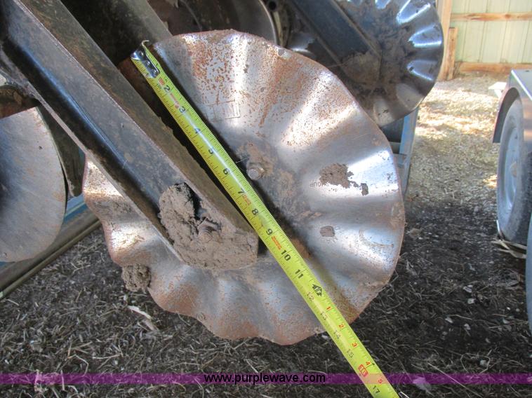 image for item L4143 Kinze 2500 planter