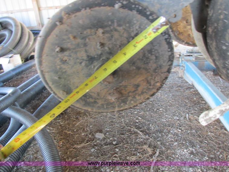 image for item L4143 Kinze 2500 planter