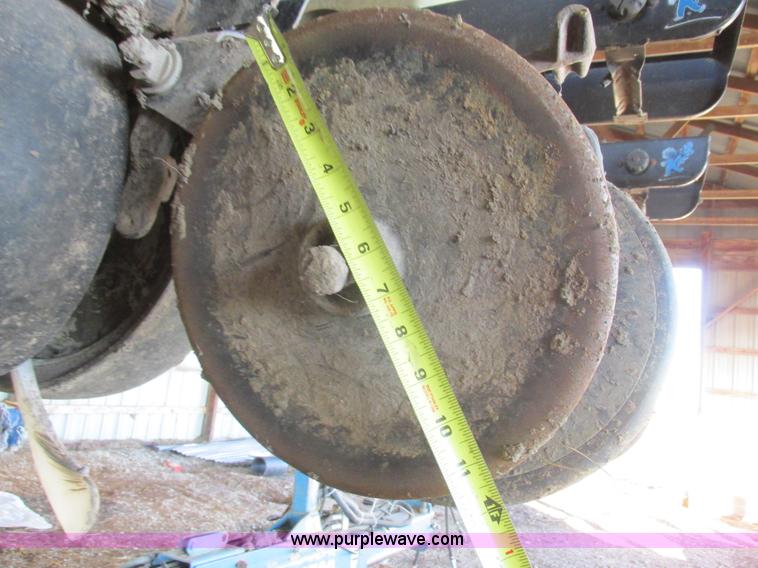 image for item L4143 Kinze 2500 planter