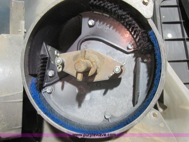 image for item L4143 Kinze 2500 planter