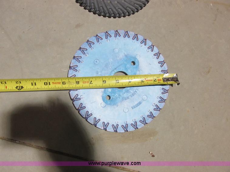 image for item L4143 Kinze 2500 planter