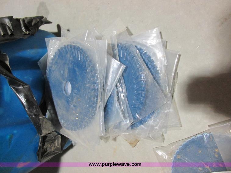 image for item L4143 Kinze 2500 planter