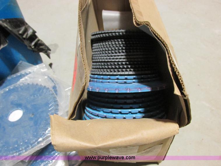 image for item L4143 Kinze 2500 planter