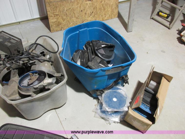 image for item L4143 Kinze 2500 planter