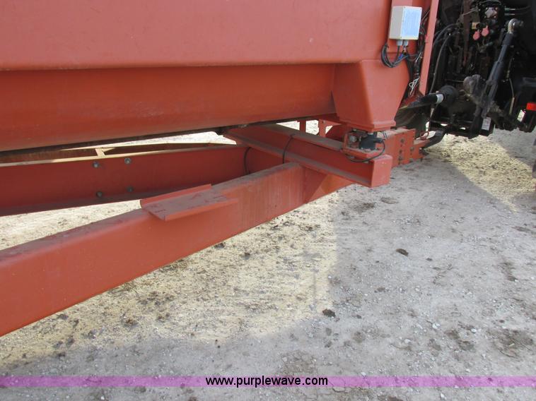 image for item L4148 2000 J&A 4000TRL feed wagon