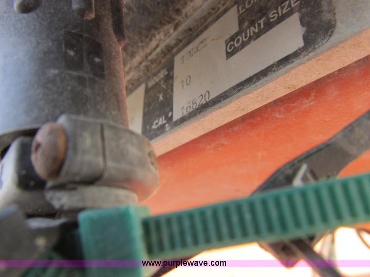 image for item L4148 2000 J&A 4000TRL feed wagon