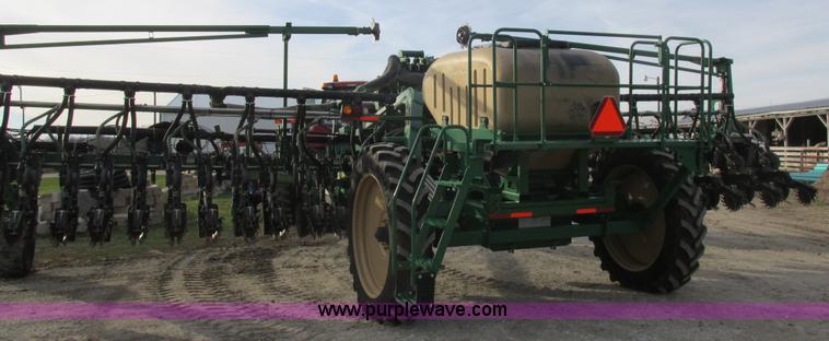 image for item L4149 2011 Great Plains YP-1625A split row planter