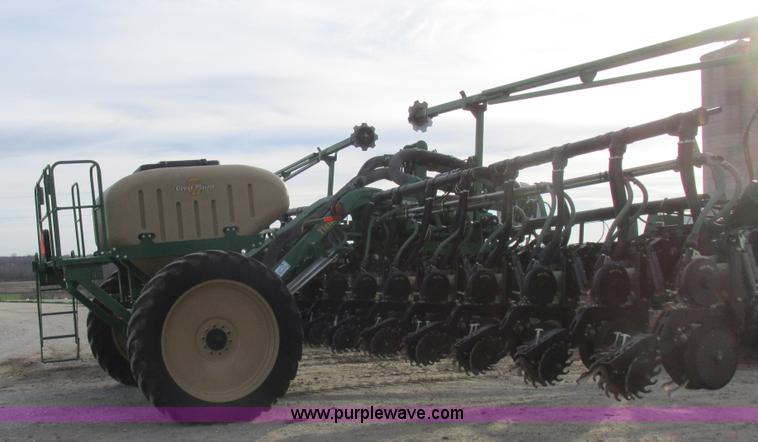 image for item L4149 2011 Great Plains YP-1625A split row planter