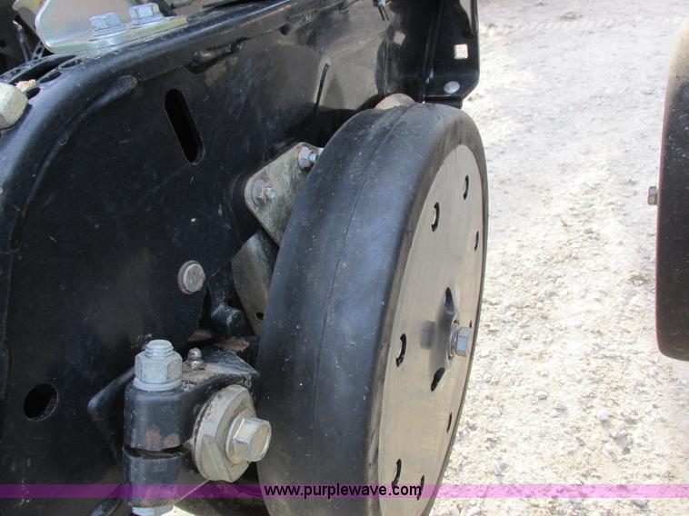 image for item L4149 2011 Great Plains YP-1625A split row planter