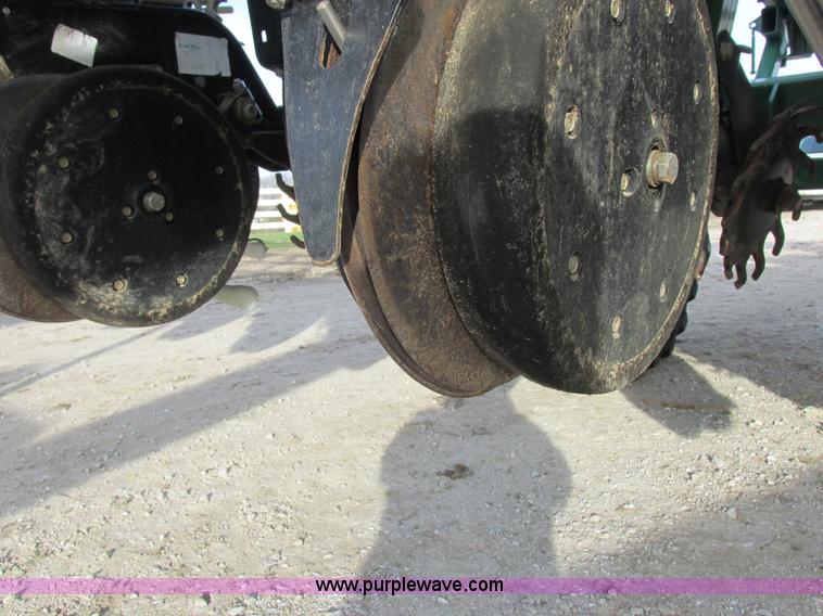 image for item L4149 2011 Great Plains YP-1625A split row planter