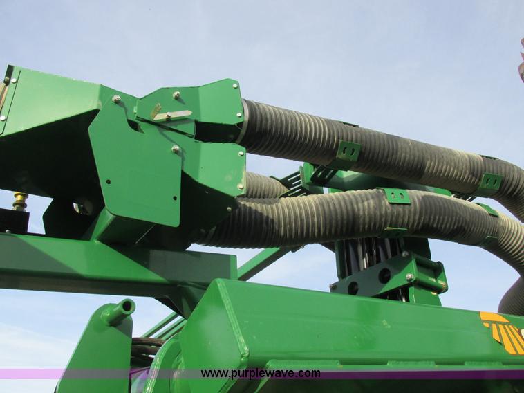 image for item L4149 2011 Great Plains YP-1625A split row planter